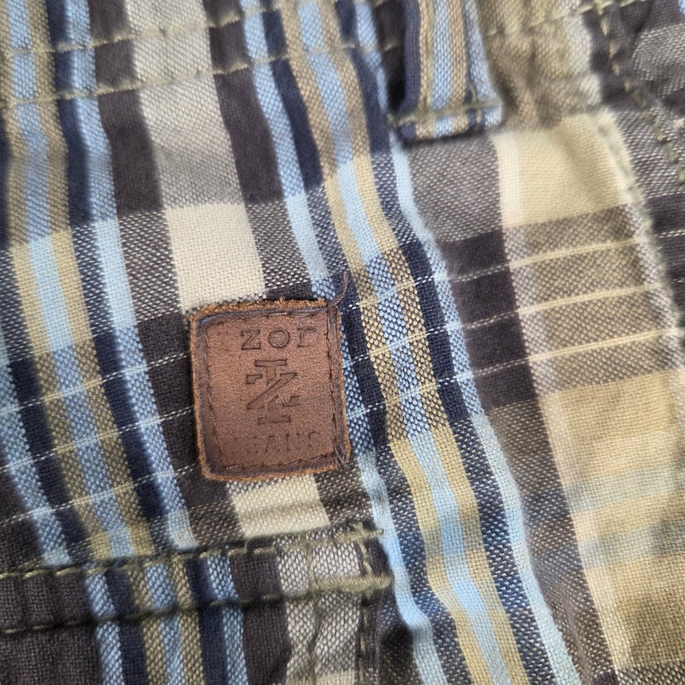 IZOD Plaid Shorts Mens 38 Brown Tan Blue Excellent Cotton Flat Front Casual - Picture 8 of 13